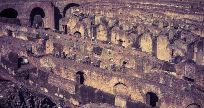 Campitelli, Italy - GPS 41.890328, 12.491857 - SONY DSC-RX100 + 28-100mm F1.8-4.9 - 100mm - 1/320 - f/8.0 - ISO80