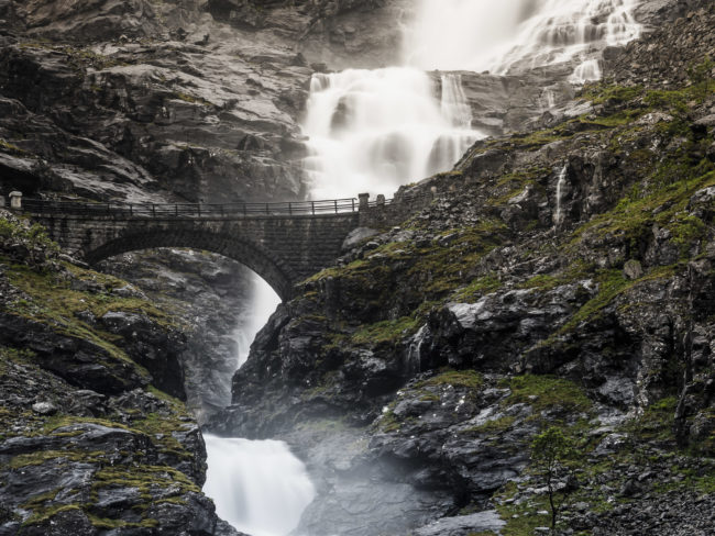 Bø, Norway - GPS 62.463610, 7.674798 - Panasonic GH4 + Panasonic Lumix G X VARIO 35-100mm f/2.8 Power OIS - 200mm - 25/1 - f/13.0 - ISO100