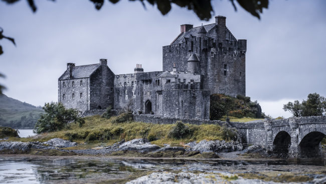 Dornie, United Kingdom - GPS 57.273127, -5.512682 - Panasonic Lumix DMC-GH5 + Panasonic Lumix G Vario 12-35mm/2,8 OIS - 70mm - 1/400 - f/3.2 - ISO200