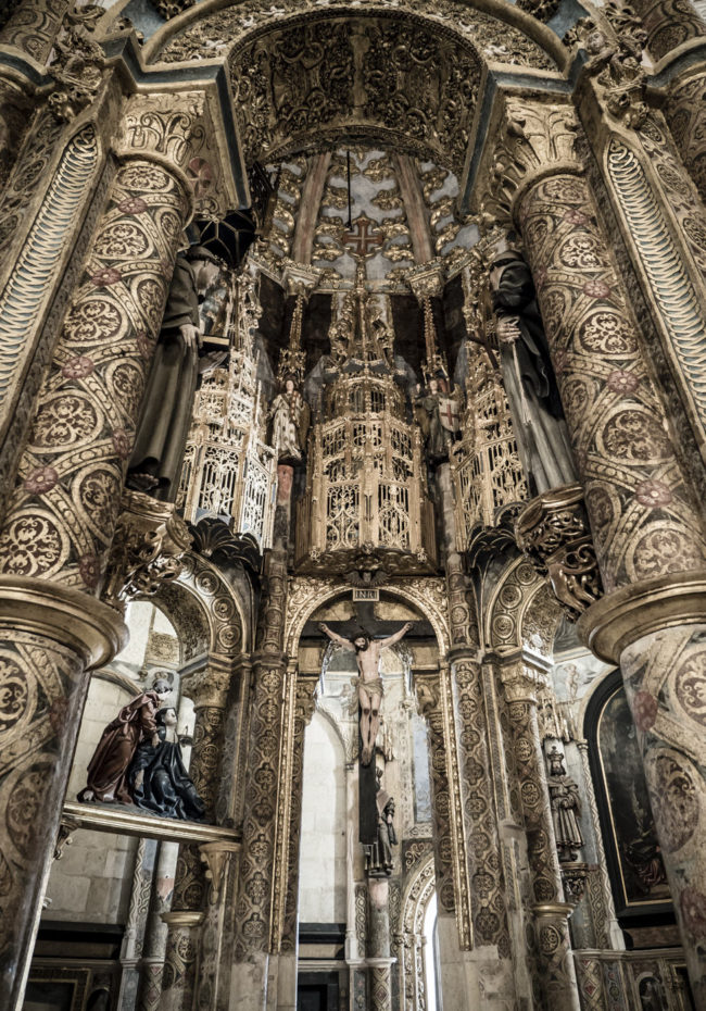 Tomar, Portugal - GPS 39.603740, -8.418848 - Panasonic Lumix DMC-GH4 + Panasonic Lumix G Vario 12-35mm/2,8 OIS - 24mm - 1/20 - f/2.8 - ISO800