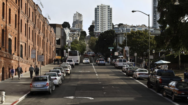 Fishermans Wharf, United States - GPS 37.807682, -122.420740 - Canon EOS 7D + Sigma AF 24-70mm f/2.8 EX DG macro -  - 0/1 - f/8.0 - ISO100