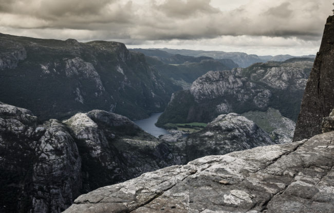 Fossmork, Norway - GPS 58.987170, 6.188820 - Panasonic GH4 + Panasonic Lumix G Vario 12-35mm/2,8 OIS - 50mm - 1/60 - f/8.0 - ISO100