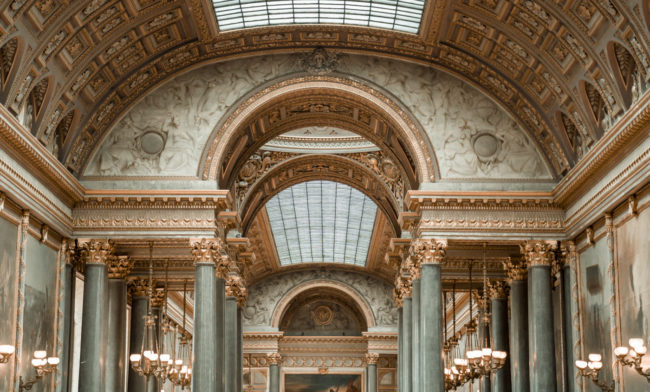 Versailles, France - GPS 48.804832, 2.120437 - Sony A7III + SONY FE 24-105mm, F4 G OSS - 105mm - 1/80 - f/4.0 - ISO2000
