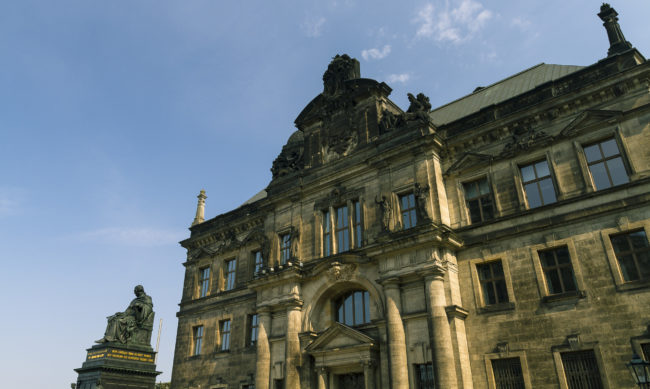 Dresden, Germany - GPS 51.053208, 13.738505 - Canon EOS 7D + Sigma 17-50mm, F2.8 EX DC OS HSM -  - 1/100 - f/5.6 - ISO100