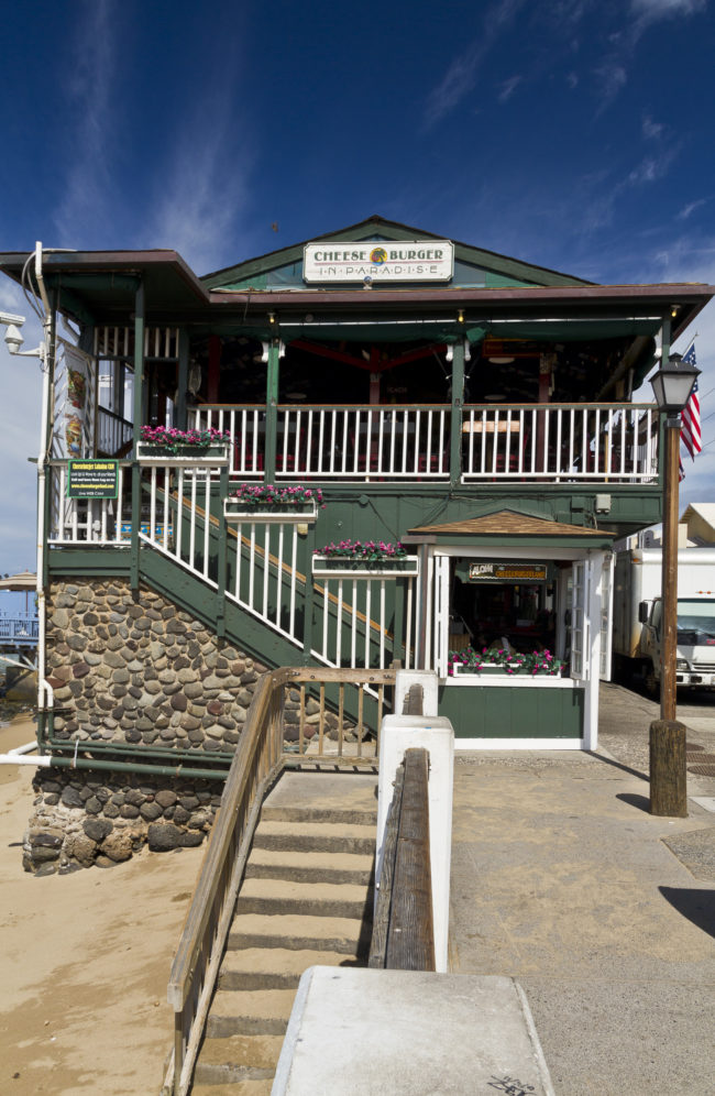 Lāhainā, United States - GPS 20.875318, -156.680013 - Canon EOS 7D + Sigma 17-50mm, F2,8 EX DC OS HSM -  - 1/80 - f/9.0 - ISO100