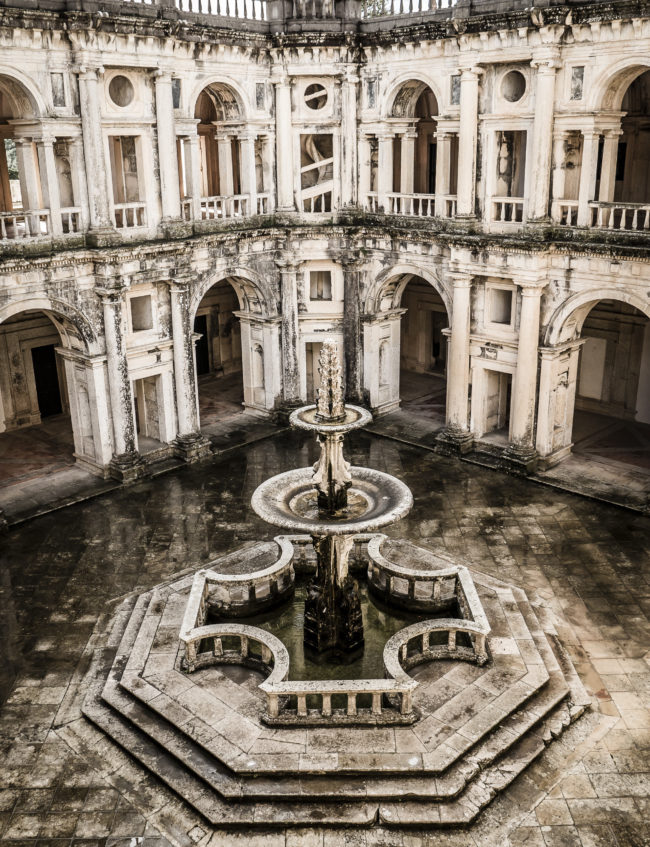 Tomar, Portugal - GPS 39.603548, -8.419137 - Panasonic GH4 + Panasonic Lumix G Vario 12-35mm/2,8 OIS - 24mm - 1/100 - f/4.5 - ISO200