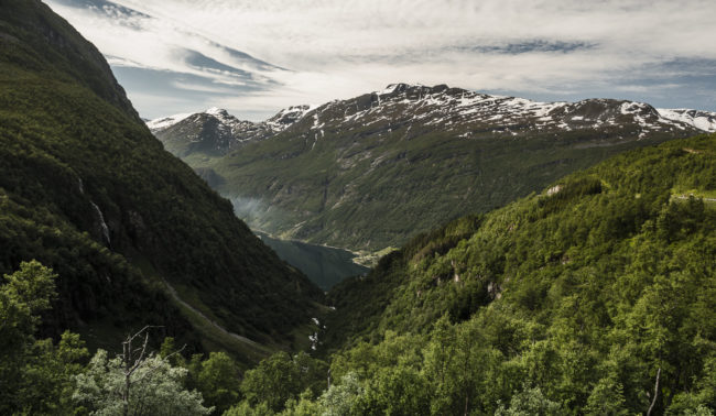 Geiranger, Norway - GPS 62.135312, 7.185187 - Panasonic GH4 + Panasonic Lumix G Vario 12-35mm/2,8 OIS - 24mm - 1/50 - f/8.0 - ISO100