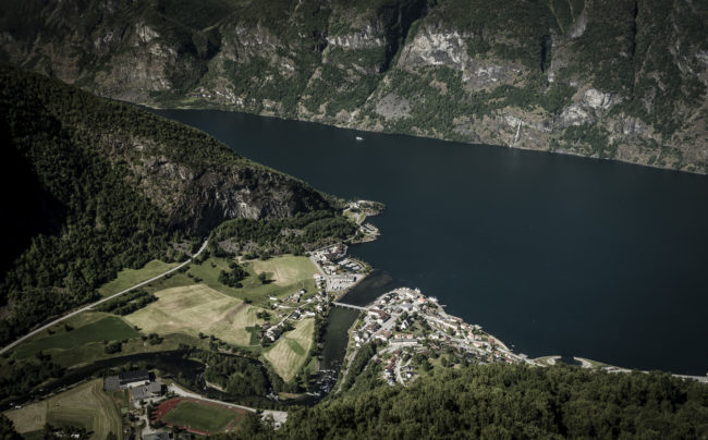 Aurland, Norway - GPS 60.908663, 7.211857 - Panasonic GH4 + Panasonic Lumix G Vario 12-35mm/2,8 OIS - 34mm - 1/60 - f/8.0 - ISO100