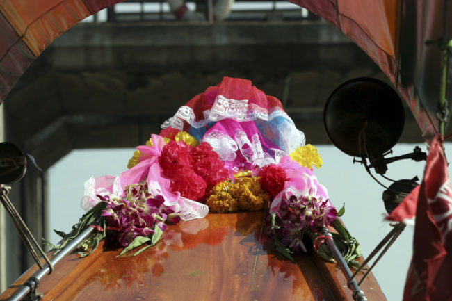 Khaosan, Thailand - GPS 13.761792, 100.490865 - Canon EOS 20D + Canon EF-S 17-85mm f/4-5.6 IS USM -  - 0/1 - f/8.0 - ISO100