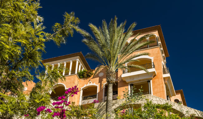 Playa del Duque, Spain - GPS 28.092333, -16.743542 - Canon EOS 1100D + Tamron AF 17-50mm 2,8 XR Di II LD ASL -  - 1/80 - f/8.0 - ISO100