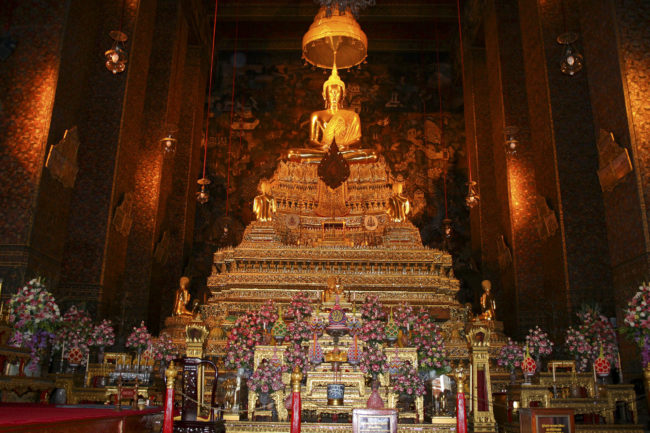 Khaosan, Thailand - GPS 13.761792, 100.490865 - Canon EOS 20D + Canon EF-S 17-85mm f/4-5.6 IS USM -  - 0/1 - f/8.0 - ISO100