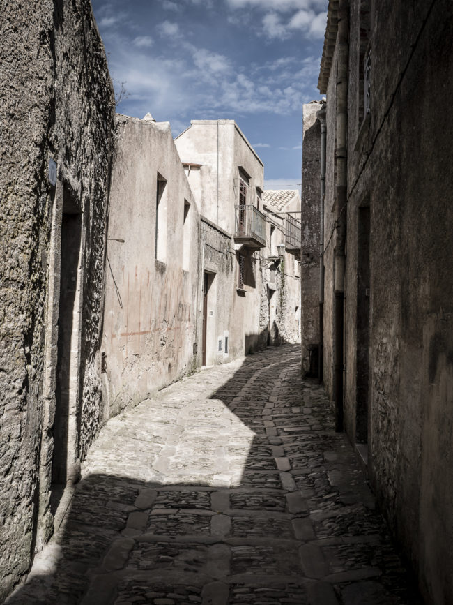 Erice, Italy - GPS 38.037532, 12.587398 - Panasonic GH4 + Panasonic Lumix G Vario 12-35mm/2,8 OIS - 36mm - 1/125 - f/8.0 - ISO200