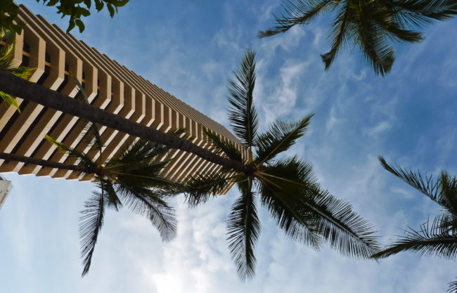 Wai‘anae, United States - GPS 21.286450, -157.839122 - Canon EOS 7D + Tokina AF 11-16mm f/2.8 AT-X Pro DX - 27mm - 1/80 - f/4.0 - ISO80