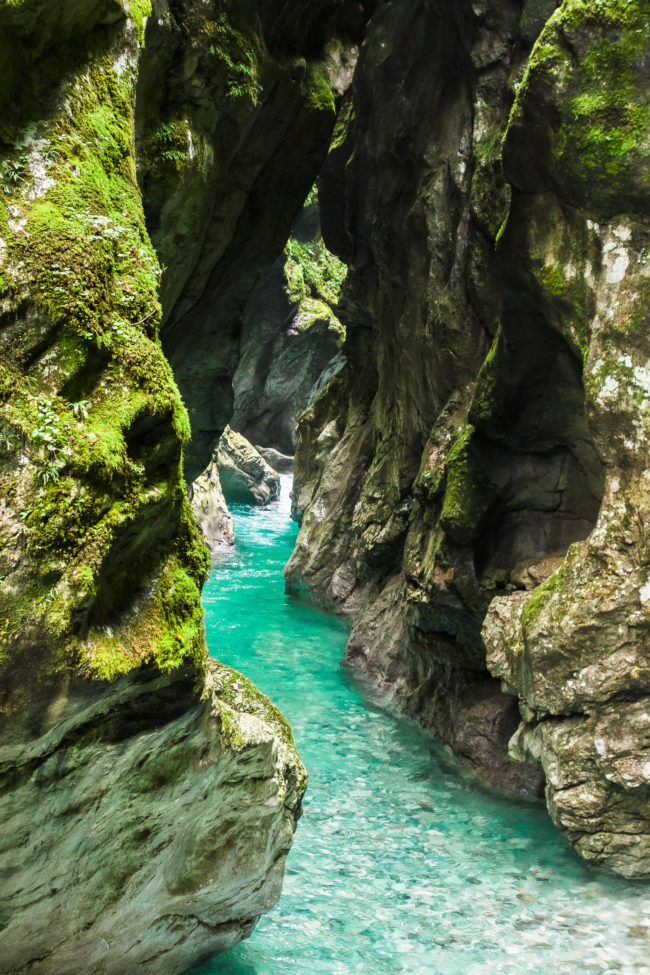 Tolmin, Slovenia - GPS 46.200787, 13.742533 - SONY DSC-RX100 + 28-100mm F1.8-4.9 - 61mm - 1/30 - f/3.5 - ISO800