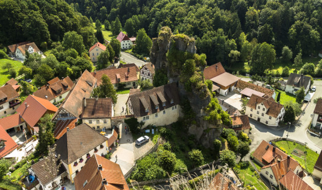 Tüchersfeld, Germany - GPS 49.785935, 11.360113 - Canon EOS 1100D + Tamron AF 17-50mm 2,8 XR Di II LD ASL -  - 1/30 - f/8.0 - ISO100