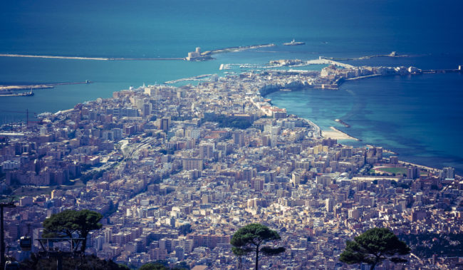 Erice, Italy - GPS 38.036713, 12.583855 - Panasonic GH4 + Panasonic Lumix G X VARIO 35-100mm f/2.8 Power OIS - 186mm - 1/160 - f/8.0 - ISO200
