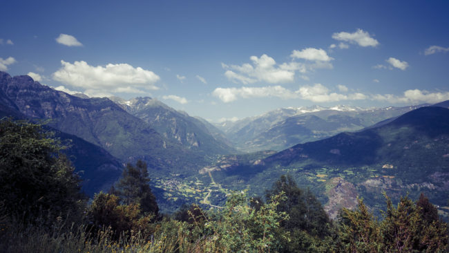 Villanova, Spain - GPS 42.553837, 0.443938 - Panasonic Lumix GX8 + LUMIX G VARIO 12-35/F2.8 - 24mm - 1/160 - f/8.0 - ISO200