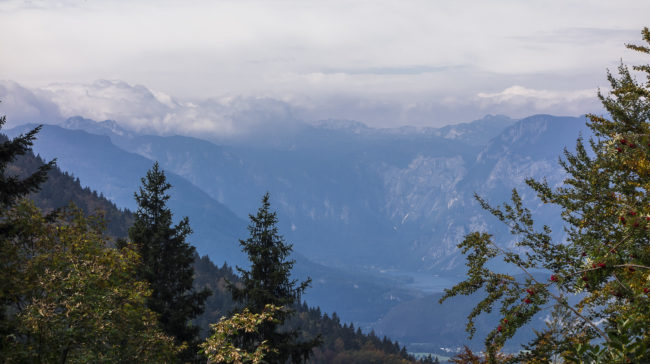 Savica, Slovenia - GPS 46.252283, 14.004428 - SONY DSC-RX100 + 28-100mm F1.8-4.9 - 100mm - 1/160 - f/8.0 - ISO80