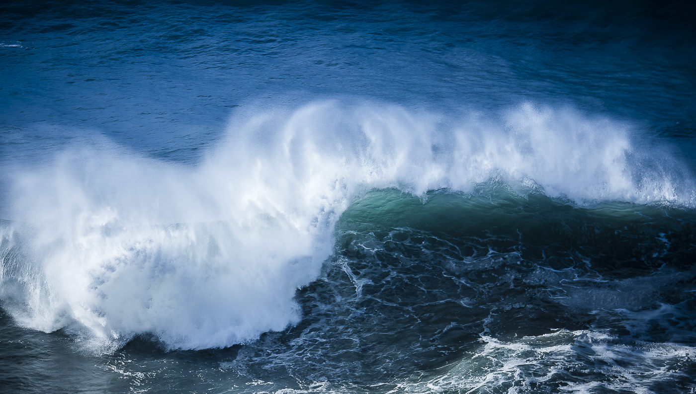 WAVES - TRAVEL photography by Thorsten Kuttig