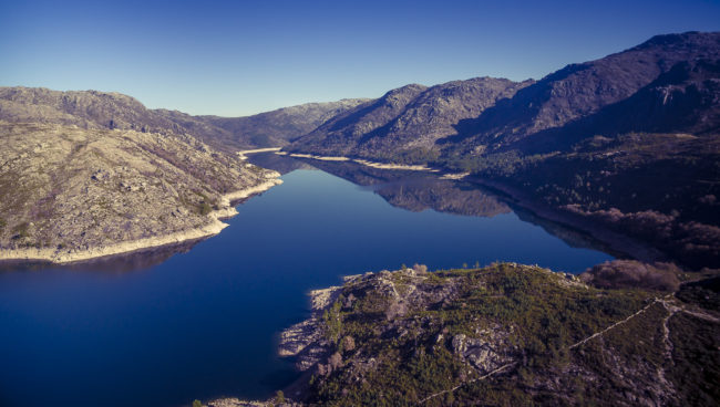 Vilarinho das Furnas, Portugal - GPS 41.772383, -8.192687 - Phantom 3 Pro + Phantom 3 FC300X - 20mm - 1/50 - f/2.8 - ISO100