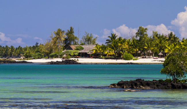 Poste Lafayette, Mauritius - GPS -20.142118, 57.743135 - Canon EOS 7D + Canon EF 70-200mm f/4 USM L IS -  - 1/125 - f/8.0 - ISO100