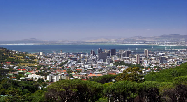 Oranjezicht, South Africa - GPS -33.944438, 18.399820 - Canon EOS 20D + Canon EF-S 17-85mm f/4-5.6 IS USM -  - 0/1 - f/8.0 - ISO100