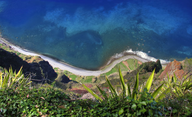 Estreito de Câmara de Lobos, Portugal - GPS 32.655958, -17.007198 - Canon EOS 7D + Canon EF-S 17-85mm f/4-5.6 IS USM -  - 0/1 - f/8.0 - ISO100
