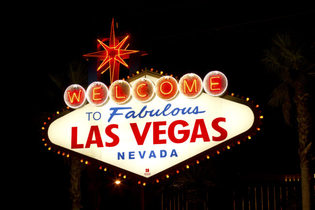 Boulder Junction, United States - GPS 36.082035, -115.172755 - Canon EOS 7D + Sigma AF 24-70mm f/2.8 EX DG macro -  - 1/20 - f/4.0 - ISO100