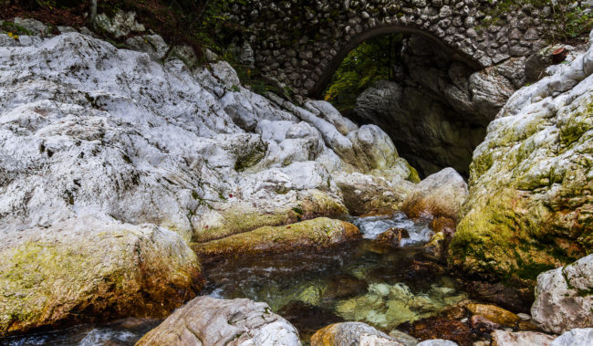 Ukanc, Slovenia - GPS 46.289775, 13.799418 - Canon EOS 7D + Tokina AF 11-16mm f/2.8 AT-X Pro DX -  - 1/100 - f/5.6 - ISO100
