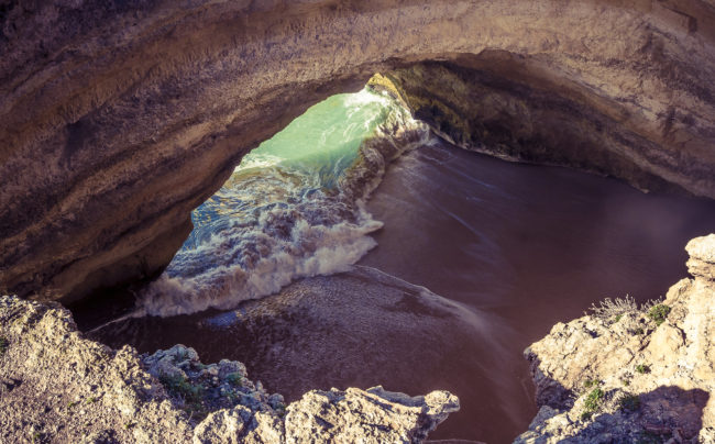 Benagil, Portugal - GPS 37.087268, -8.423655 - Panasonic GH4 + Panasonic Lumix G Vario 12-35mm/2,8 OIS - 24mm - 1/50 - f/8.0 - ISO200