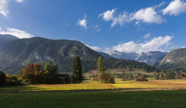 Sveti Janez, Slovenia - GPS 46.282505, 13.883368 - SONY DSC-RX100 + 28-100mm F1.8-4.9 - 28mm - 1/1600 - f/4.5 - ISO400