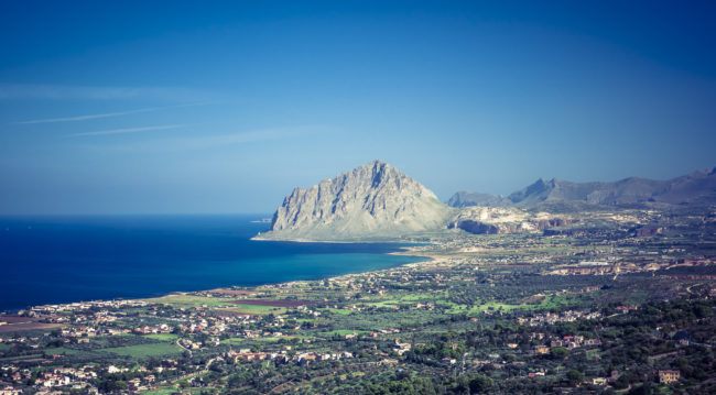 Baglio Papuzze, Italy - GPS 38.042017, 12.601675 - Panasonic GH4 + Panasonic Lumix G Vario 12-35mm/2,8 OIS - 52mm - 1/160 - f/8.0 - ISO200