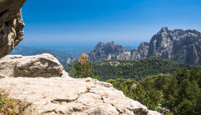 Village de Bavella, France - GPS 41.797127, 9.225673 - Panasonic GH4 + Panasonic Lumix G Vario 12-35mm/2,8 OIS - 32mm - 1/1000 - f/2.8 - ISO200