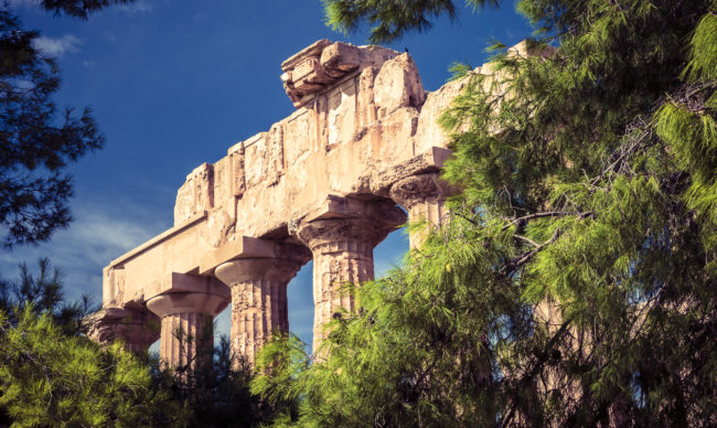 Marinella, Italy - GPS 37.586323, 12.835237 - Panasonic GH4 + Panasonic Lumix G Vario 12-35mm/2,8 OIS - 70mm - 1/125 - f/8.0 - ISO200