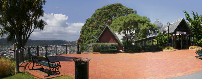 New Zealand, New Zealand - GPS -41.285218, 174.767835 - Canon EOS 20D + Canon EF-S 17-85mm f/4-5.6 IS USM -  - 0/1 - f/8.0 - ISO100