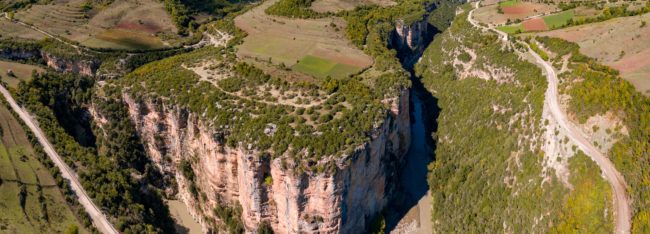 Dhorës, Albania - GPS 40.461940, 20.267873 - DJI Mavic 2 Pro + Hasselblad, L1D-20C, 28mm f2,8 - 28mm - 1/50 - f/4.0 - ISO100
