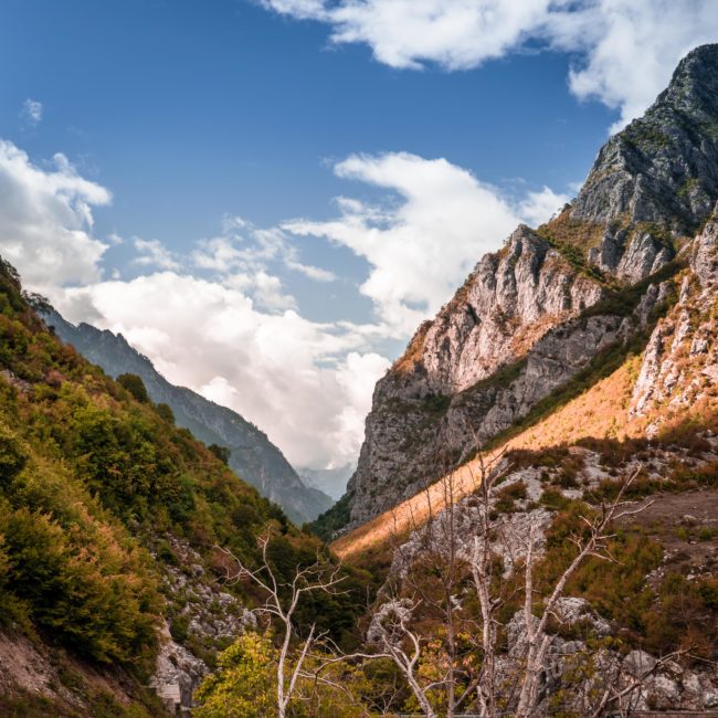 Graç, Albania - GPS 42.384899, 20.078020 - Sony A7III + SONY FE 24-105mm, F4 G OSS - 46mm - 1/50 - f/10.0 - ISO100