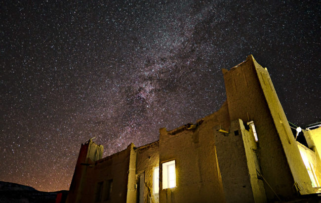 Bou Tarhbalout, Morocco - GPS 32.196433, -5.642258 - Panasonic GH4 + Panasonic LEICA DG SUMMILUX 12mm f1.4 - 24mm - 30/1 - f/1.4 - ISO400
